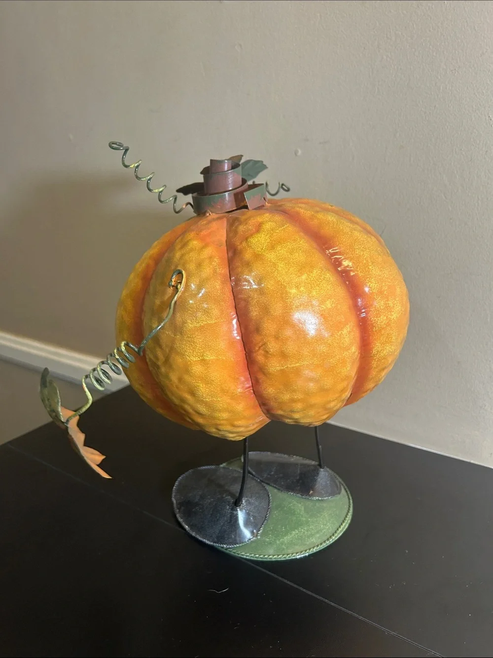 Bouncy Springy Metal Jack O Lantern Leaf Hands  13.5